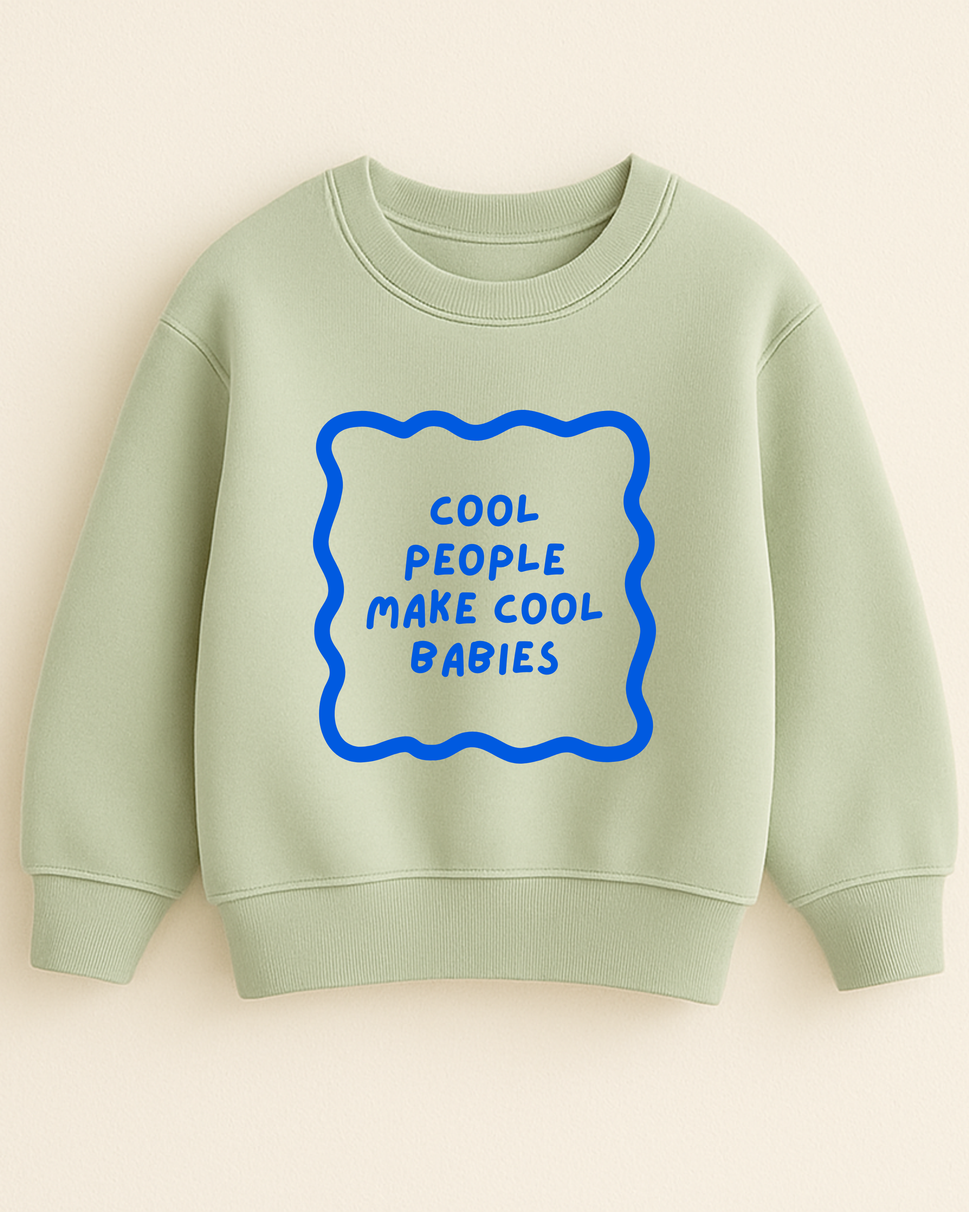 Grüner Hoodie mit "cool people make cool babies" schriftzug